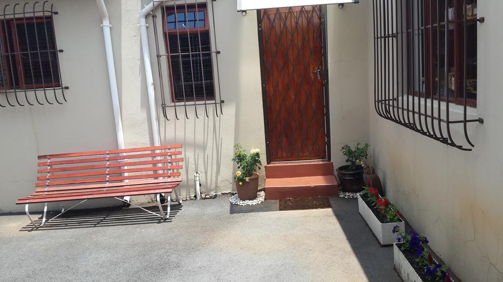 Monica'S Cottage โจฮันเนสเบิร์ก ห้อง รูปภาพ