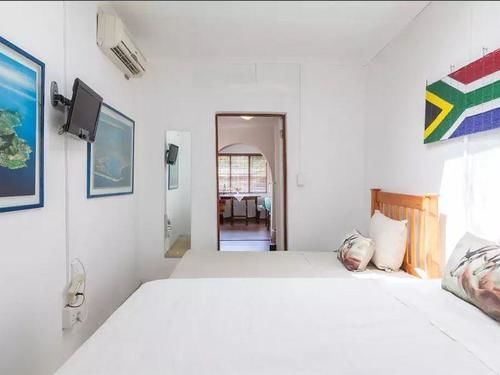 Monica'S Cottage โจฮันเนสเบิร์ก ภายนอก รูปภาพ